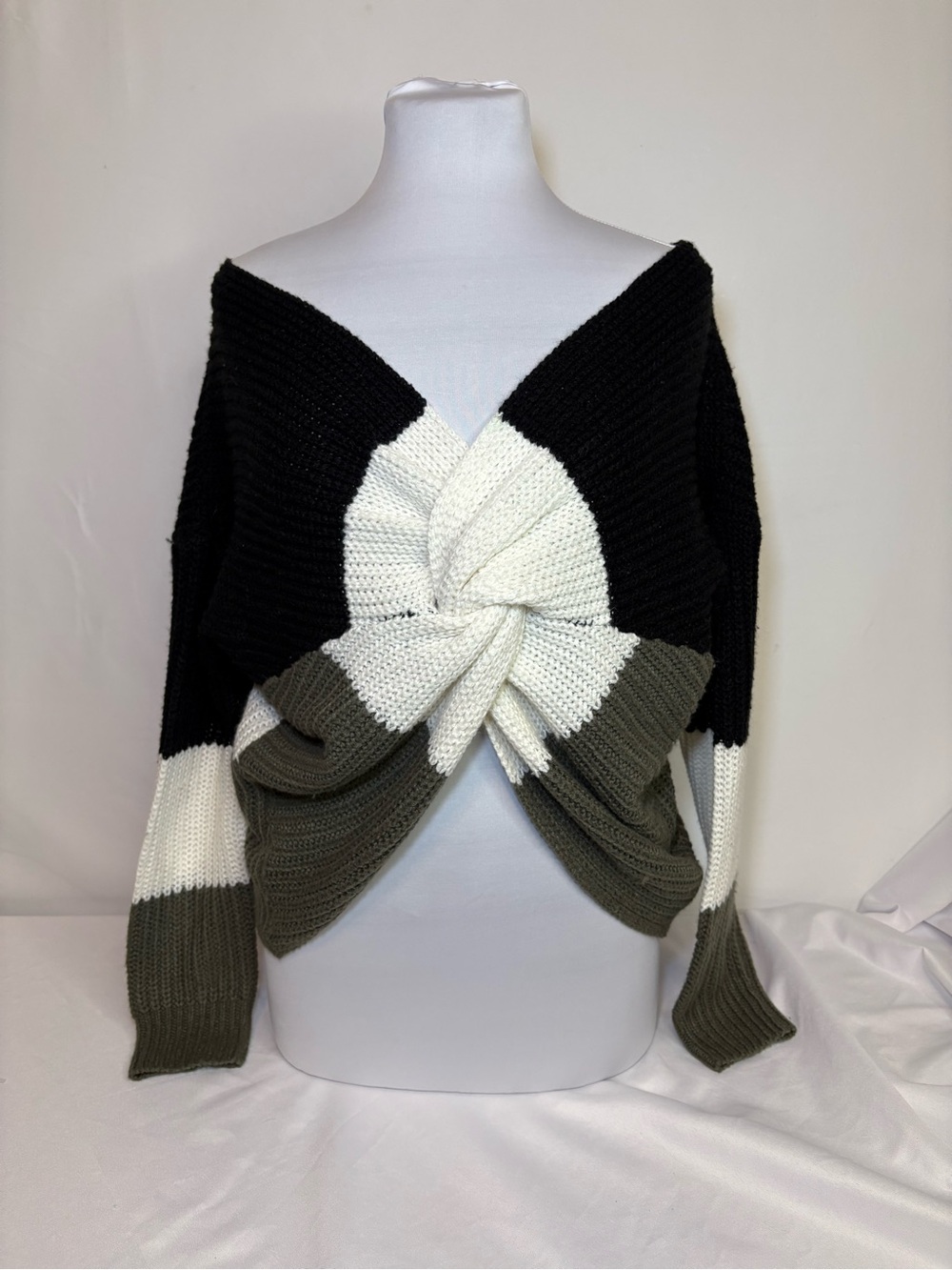 Colorblock Twist Front V-Neck Sweater - Black, White & Olive